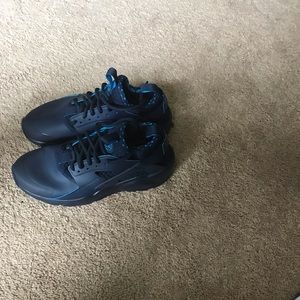 Men’s Huarache sneakers